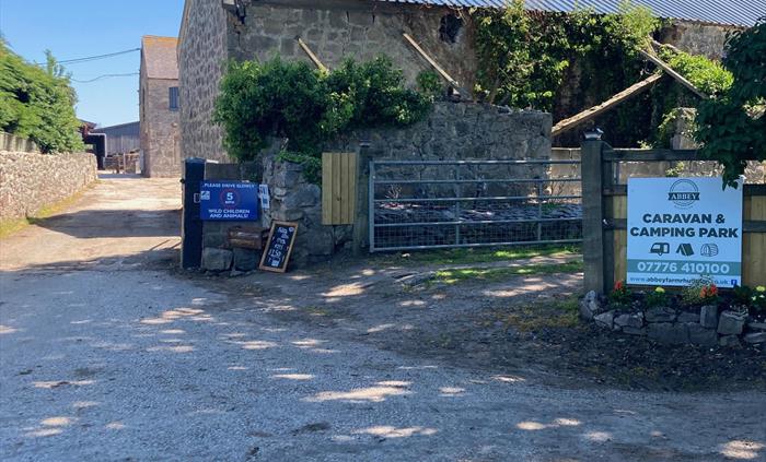 entrance area into farmyard